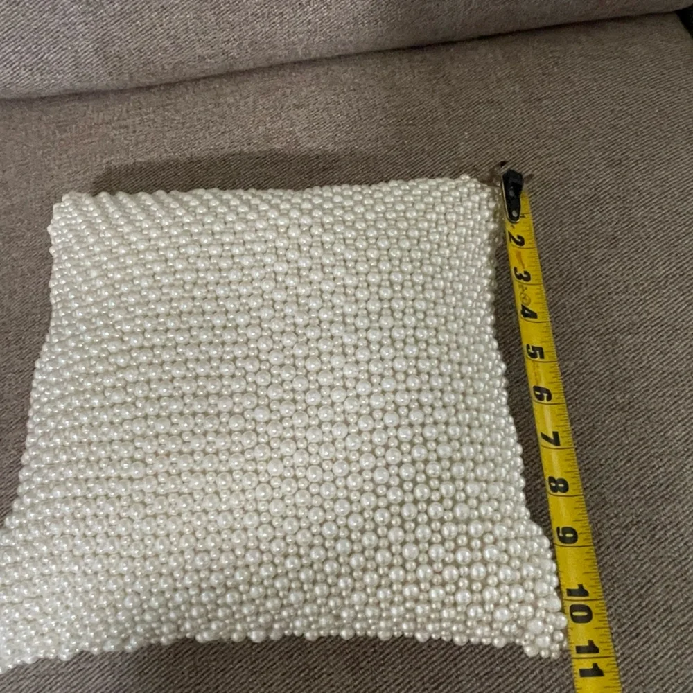 Zarimoon pearl accent